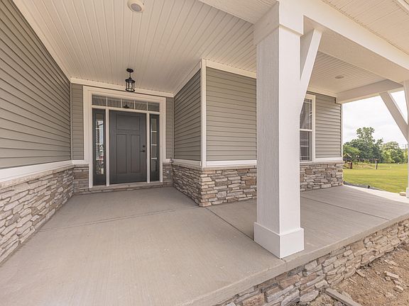 2nd image of 572 W Lincolnshire Ct #9