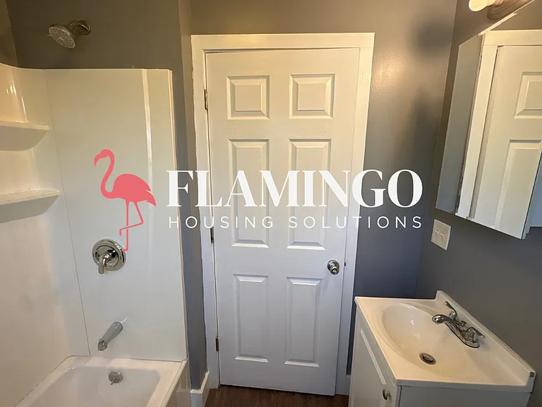 1510 Bancroft St — Photo 9
