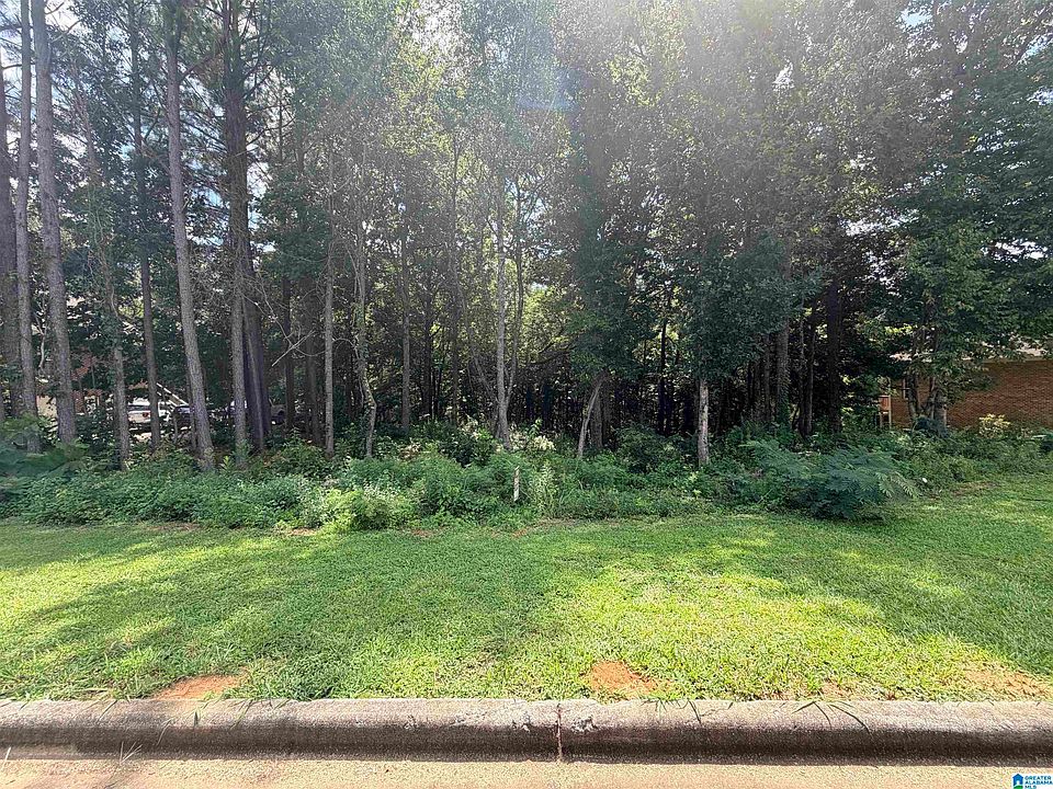 2nd image of 912 Bending Creek Dr #32