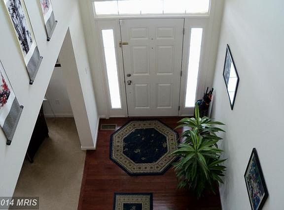 5th image of 924 Joy Dr