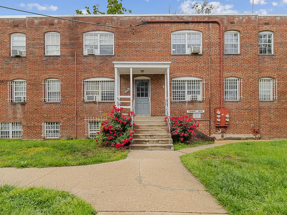 16 Danbury St SE #6F