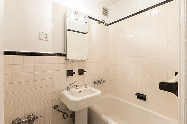 Rented by Berman Realty | media 6