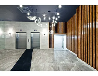 Rented by R New York