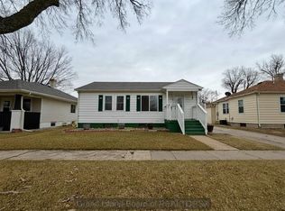 515 W 15th St, Grand Island, NE 68801