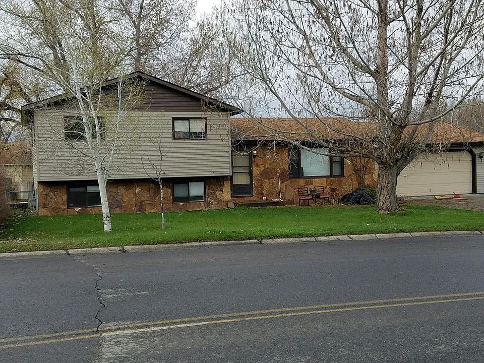 1st image of 302 Westgate Dr