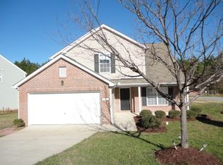 1000 Avent Meadows Ln, Holly Springs, NC 27540