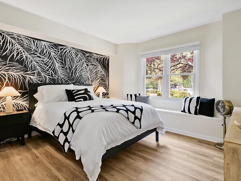 1800 Eastwood Rd #215 — Photo 5