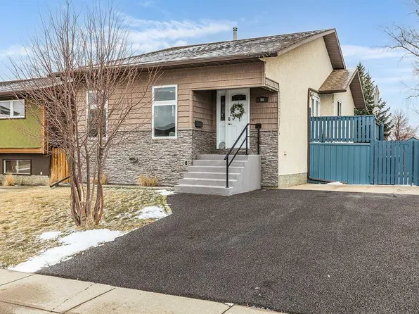 90 S Robinson Cres SE, Medicine Hat, AB T1B 3G3