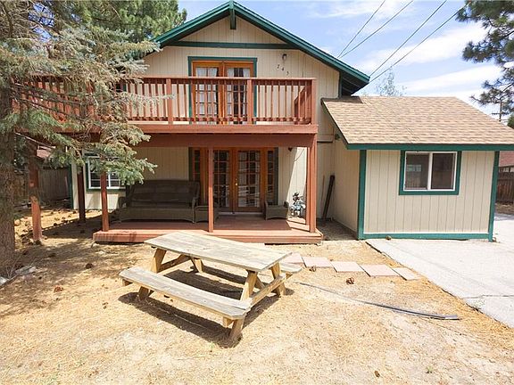 2nd image of 745 E Meadow Ln