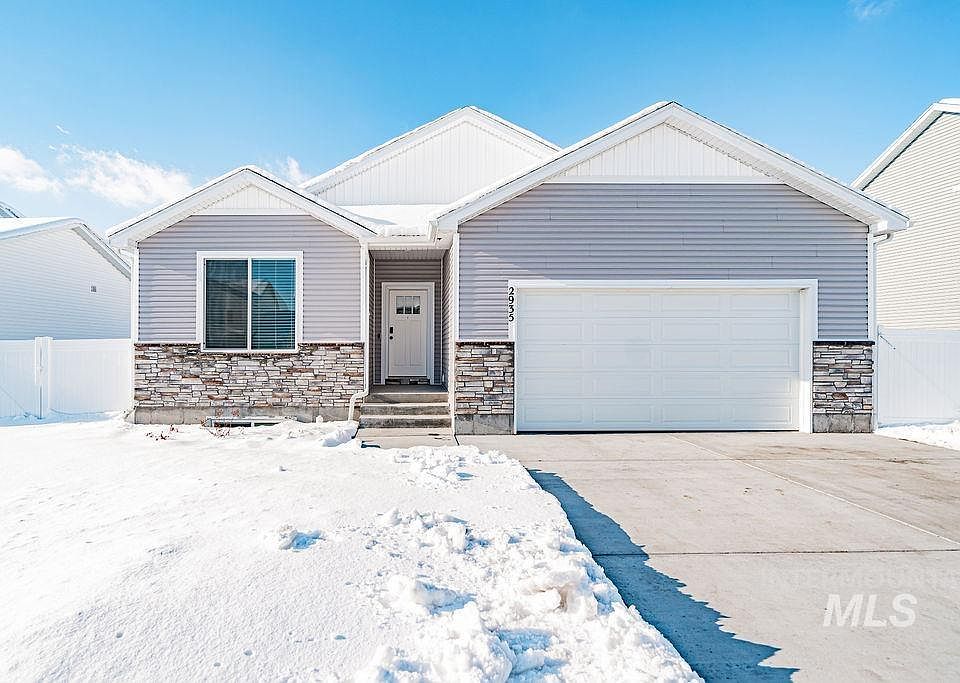 1st image of 2935 Sydney Dr