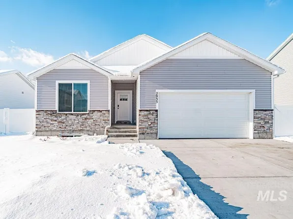 2935 Sydney Dr, Ammon, ID 83401