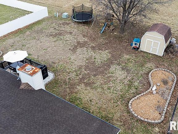 2nd image of 4328 Woodglen Ln