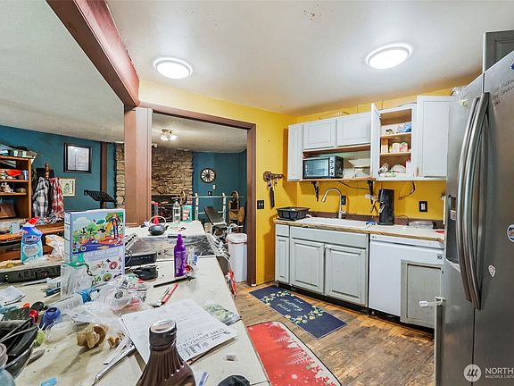 5th image of 12932 231st Avenue SE