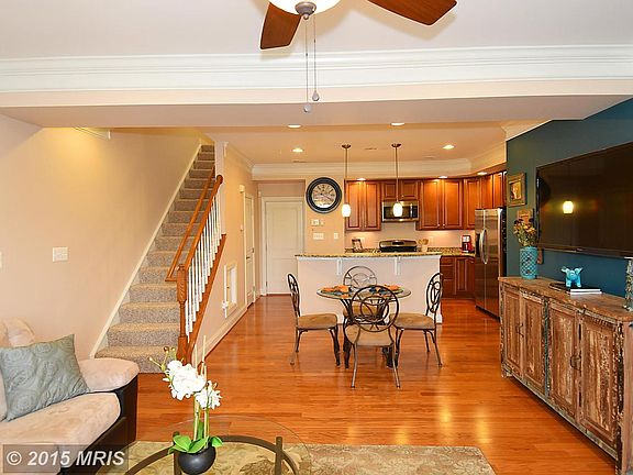 5th image of 352 Urban Ave #352
