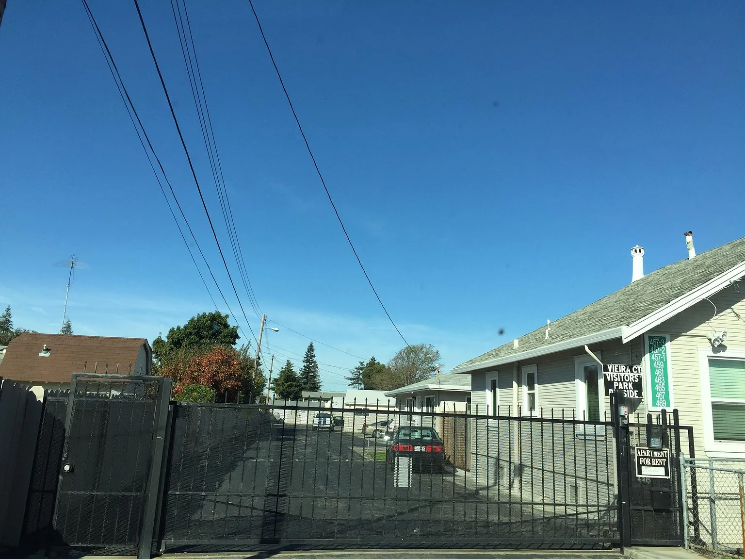 465 W Sunset Blvd photo 1