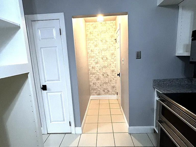 1713 Whitpain Hls — Photo 16
