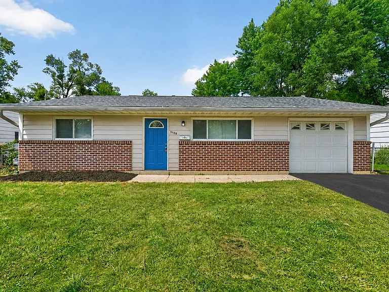 5168 Mapleridge Dr — Photo 1