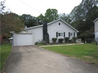 5121 Hopewell Dr, Cross Lanes, WV 25313
