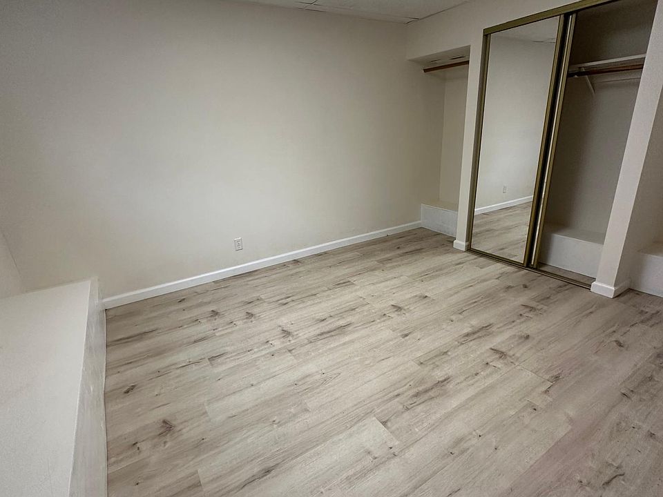 1st image of 2867 Sunnybank Ln