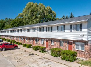 1815 Edgewood Dr, Mount Pleasant, MI 48858