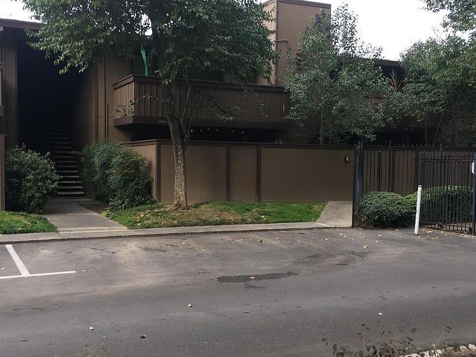 1st image of 1041 Fulton Ave APT 383