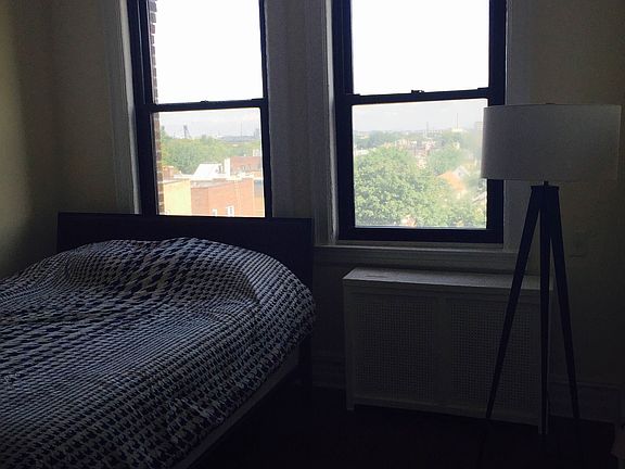 4th image of 131 Kensington Ave #501