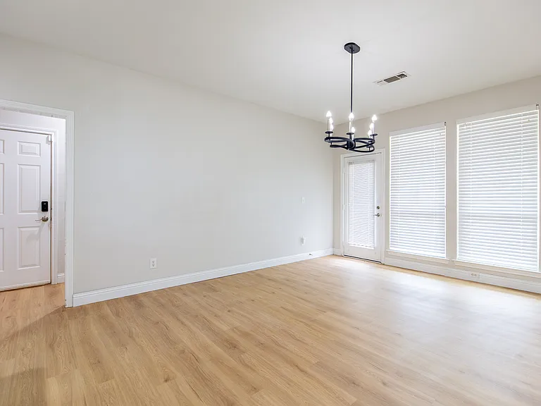 1803 Fern Ct — Photo 7