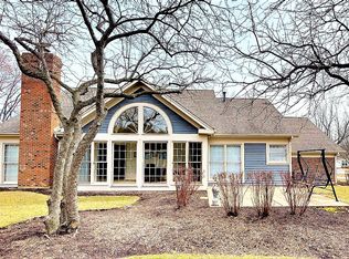 266 Willoby Ct, Schaumburg, IL
