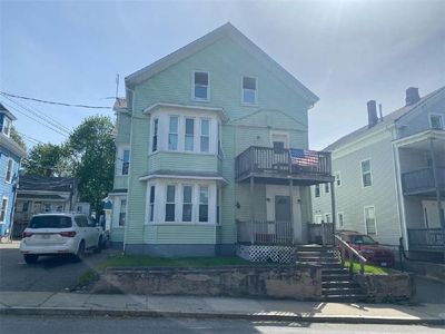 107 Willow St, Woonsocket, RI, 02895