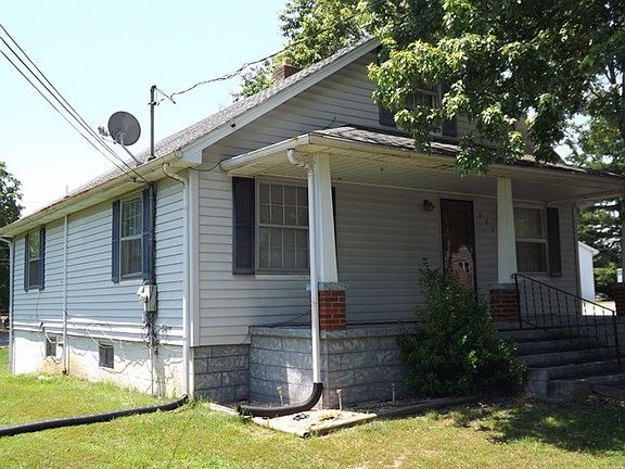 2nd image of 200 Eastview Dr