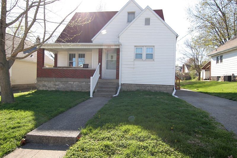 2nd image of 1443 Dewey St