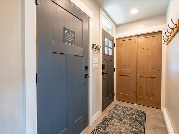 3rd image of 5045 Valley Dr #14