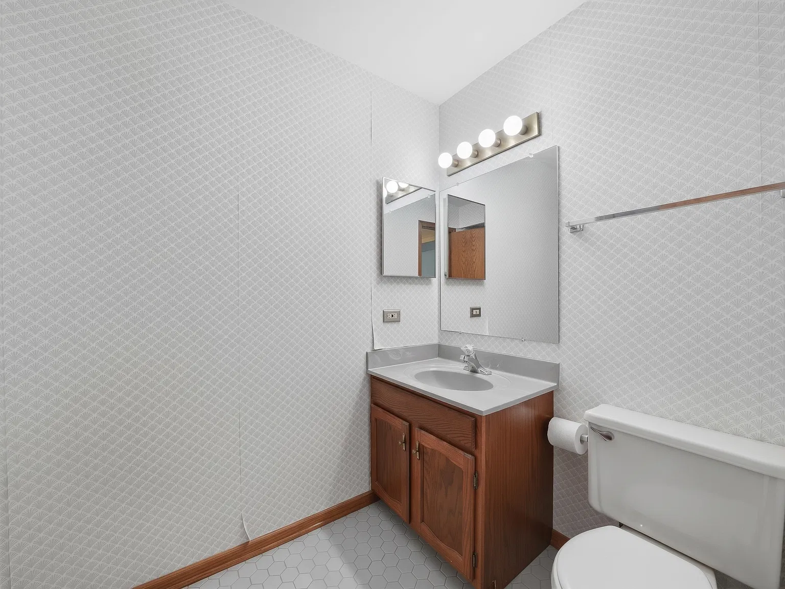 2 bed, 1800 sqft, $2,750 — Photo 3