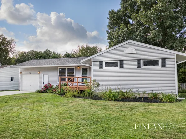 296 Netherfield St NW, Comstock Park, MI 49321