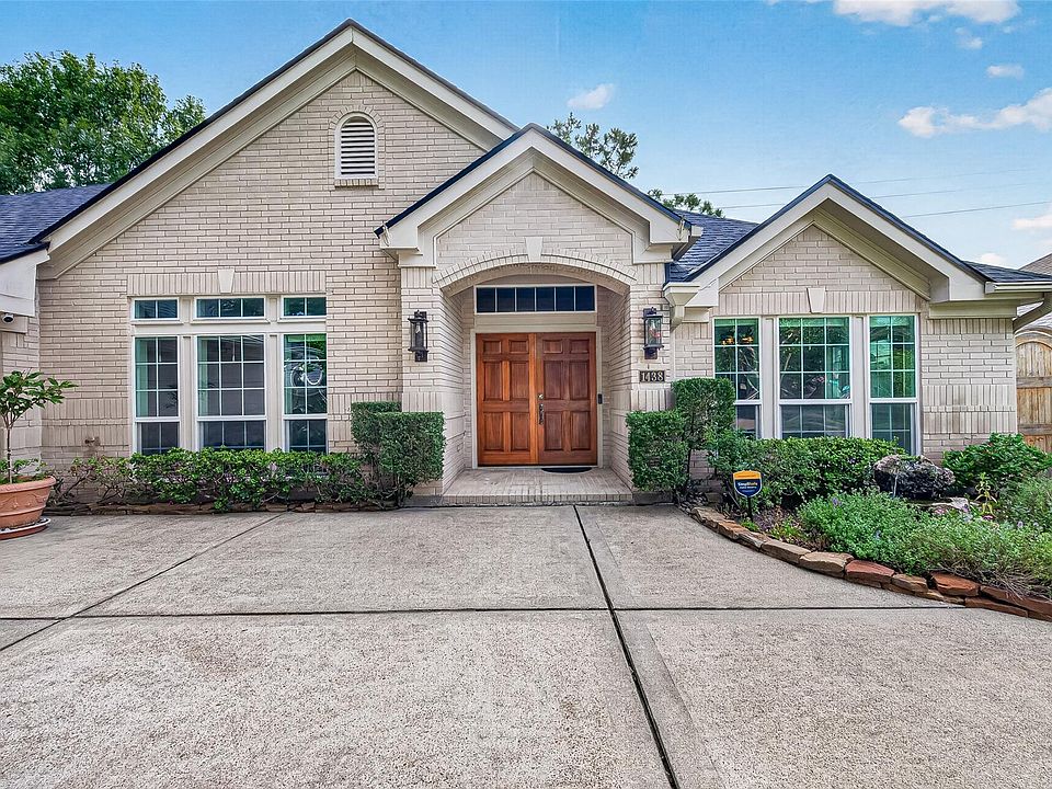 1st image of 1438 Forest Home Dr