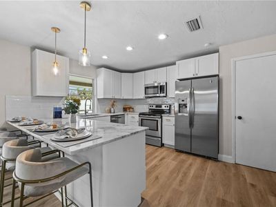 133 SE 2nd Ave, Cape Coral, FL, 33990