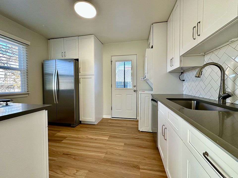 Kitchen fully remodeled in April 2024