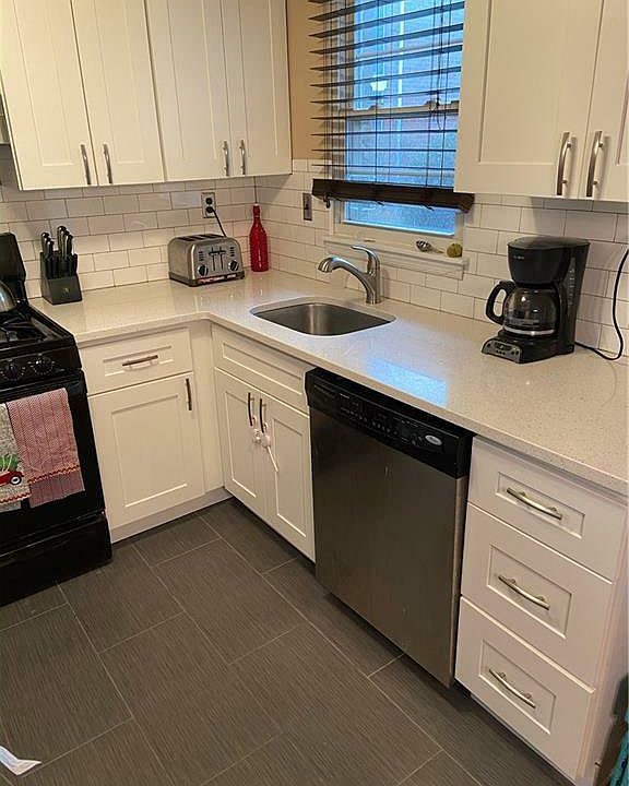 1st image of 48 Bon Aire Cir APT C10