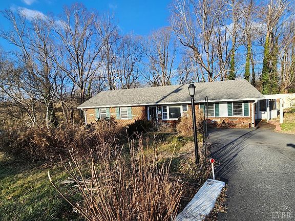 3rd image of 166 Martins Ln