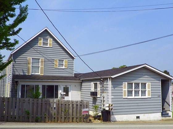 1st image of 3380 Pike St