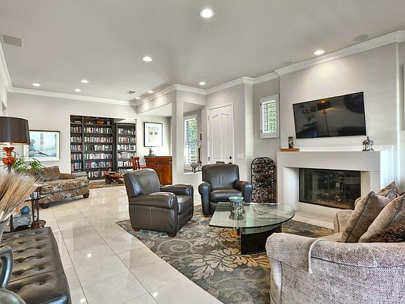 3rd image of 5405 Silver Trail Ct