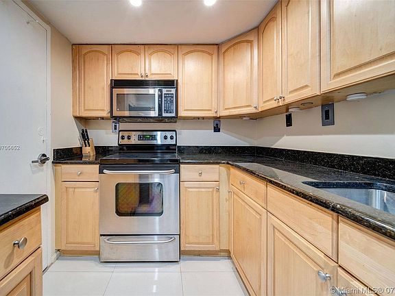 3rd image of 1200 West Ave #3