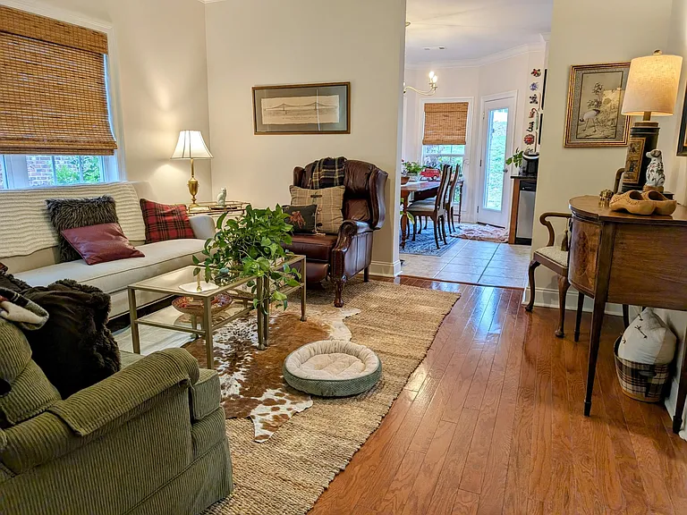647 Carpenter Way — Photo 17