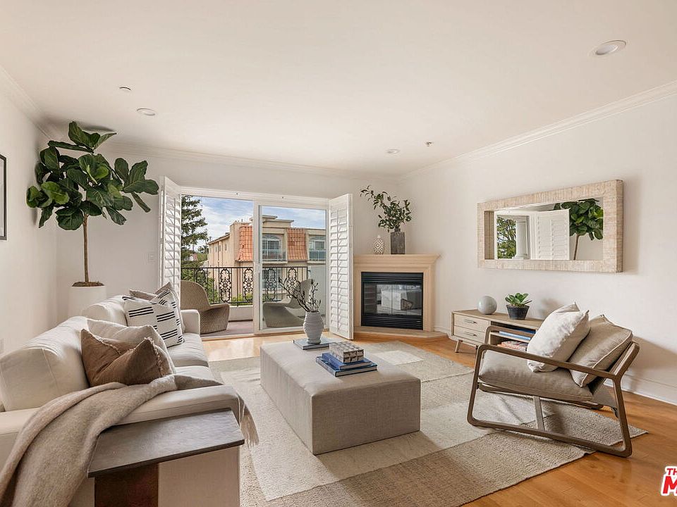 1st image of 1878 Greenfield Ave #Penthouse 1