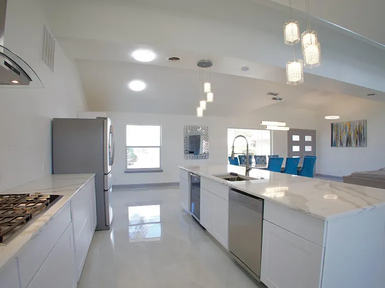 10100 Woodway Dr — Photo 11