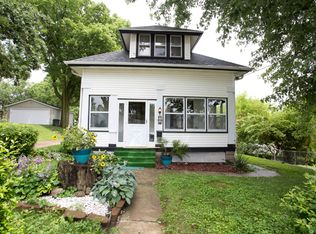 530 Glen Oak St, Dubuque, IA 52001