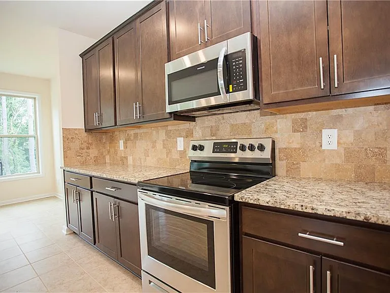 4505 Almanor Cir — Photo 15