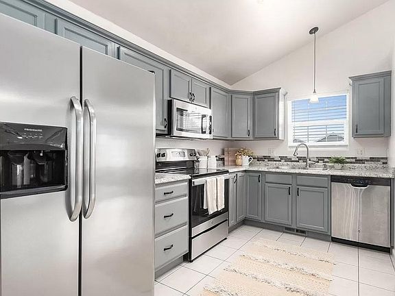 3rd image of 2805 40th Avenue Ct