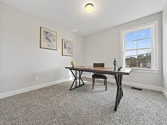 112 Mapleview Dr — Photo 16