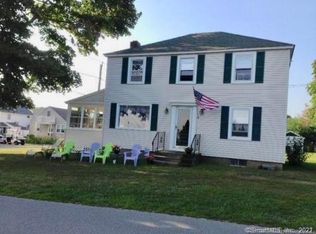 9 Red Bird Trl, Old Saybrook, CT 06475